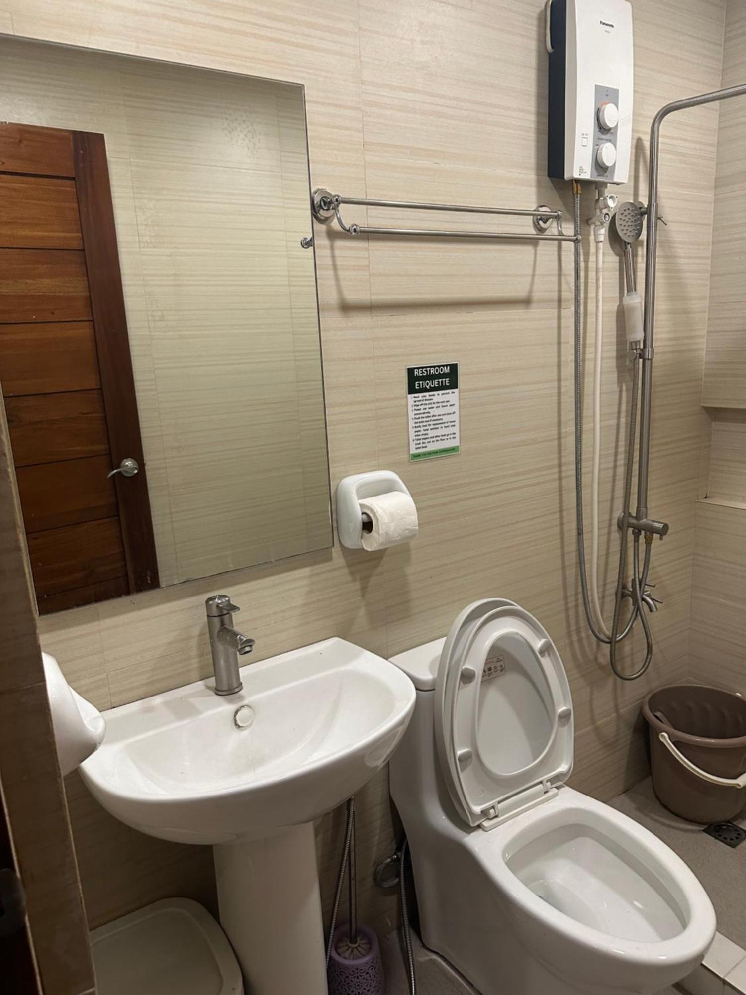 Zj Hometel Coron Zewnętrze zdjęcie